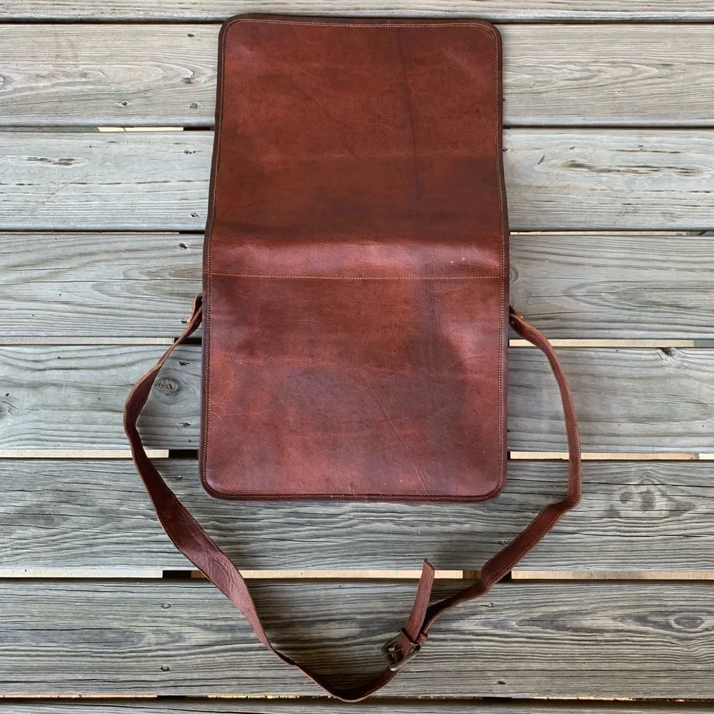 Leather Messenger Laptop Bag - Brown
